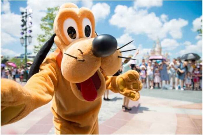 4 Hacks to Make the Most of Your Time at Disney